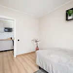 3 - Stylish 2br Apartment, Airport Access, Near Old Town Apartman Tallinn
