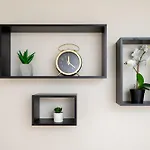3 - Stylish 2br Apartment, Airport Access, Near Old Town Apartman *