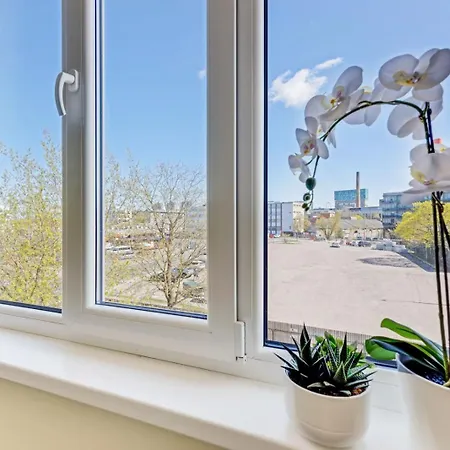 3 - Stylish 2br Apartment, Airport Access, Near Old Town Apartman Tallinn