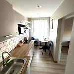 3 - Stylish 2br Apartment, Airport Access, Near Old Town Tallinn