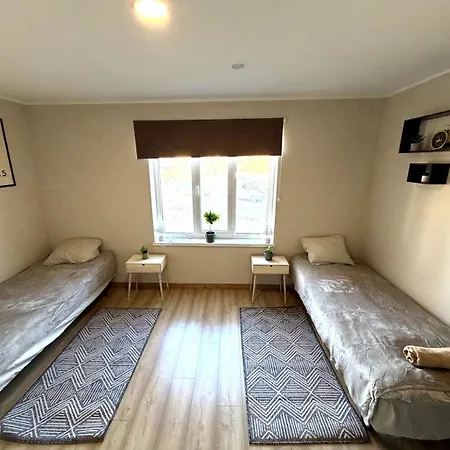 3 - Stylish 2br Apartment, Airport Access, Near Old Town Tallinn